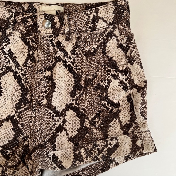 H&M Python Print Highwaisted Shorts - Picture 3 of 7